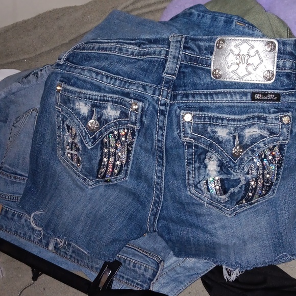 Miss Me Jeans Shorts - Picture 4 of 4